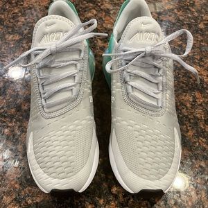 Womens Nike air max 270